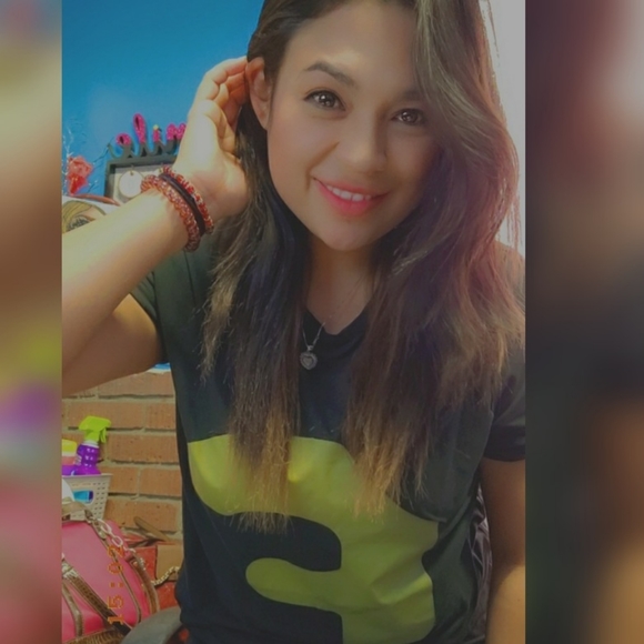 ❤️Meet Your Seller/ Buyer❤️ - Picture 4 of 7